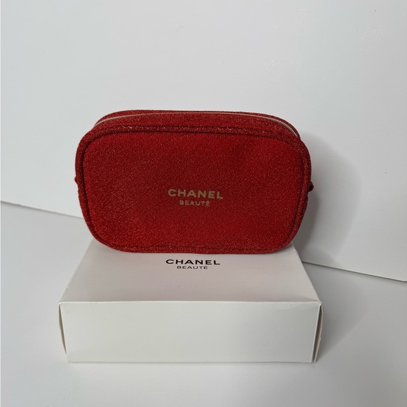 CHANEL Accessories - CHANEL Red beauty purse
